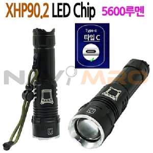 LED 충전식 줌 랜턴 5600루멘 (XHP90.2 P902)_1EA