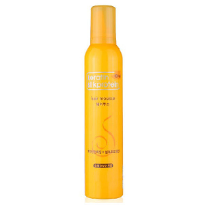 볼륨감이 살아나는 세팅효과 케라틴 헤어무스 300ml